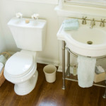 How to Maximize Bathroom Space and Reduce Clutter