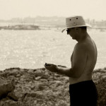 Know How to Use Smartphone When You Are Abroad